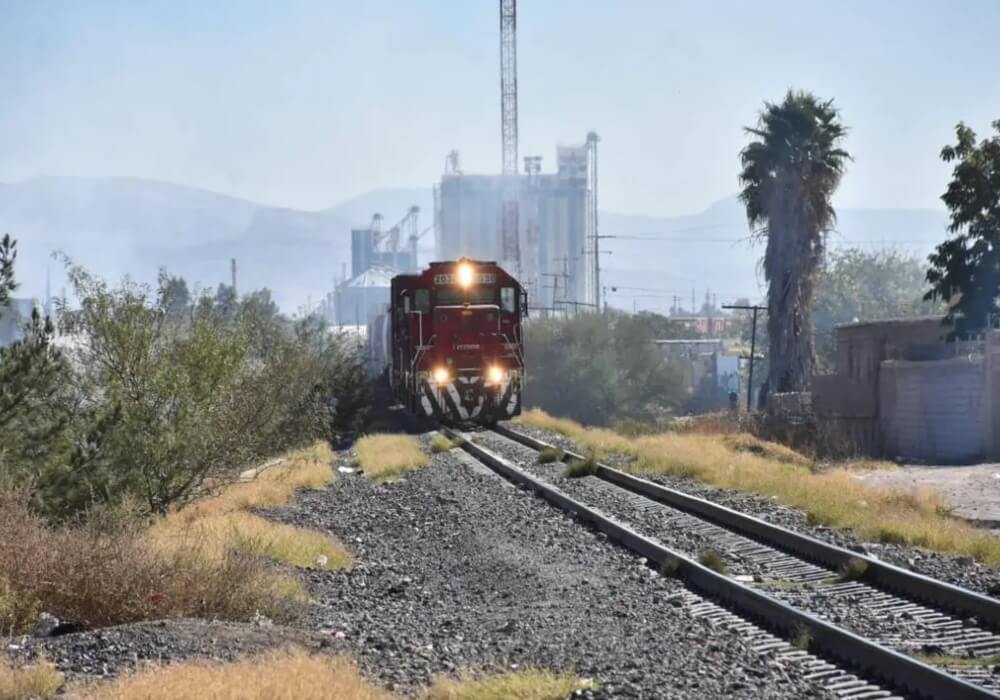 Aseguran que fueron reabiertos los cruces fronterizos ferroviarios de Eagle Pass y El Paso