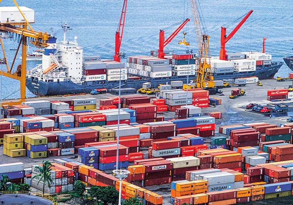 Comercio mundial comienza a recuperarse pero podría "descarrilarse" por tensiones geopolíticas: OMC